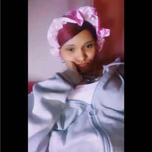 Meet your Posher, Lexiss